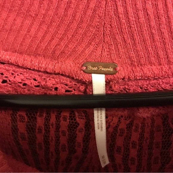 Elegant Red Lace Knit Sweater - Picture 2 of 7